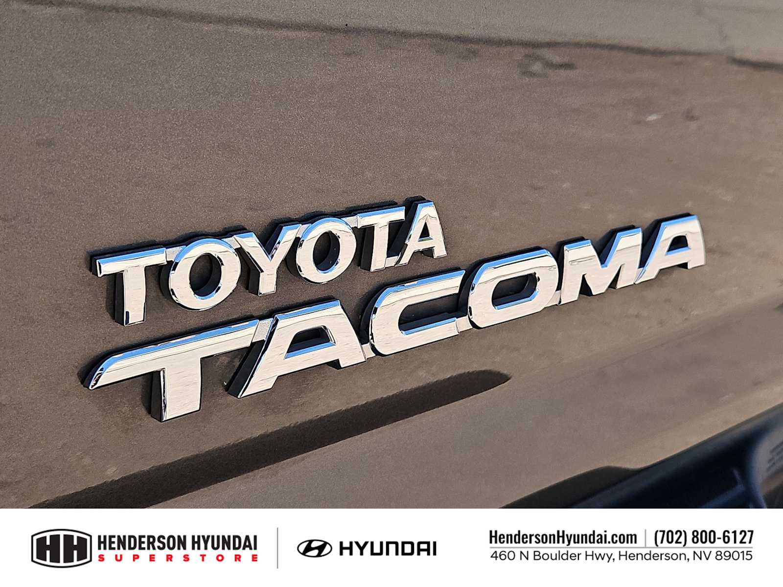 Thumbnail: 2011 Toyota Tacoma - 11