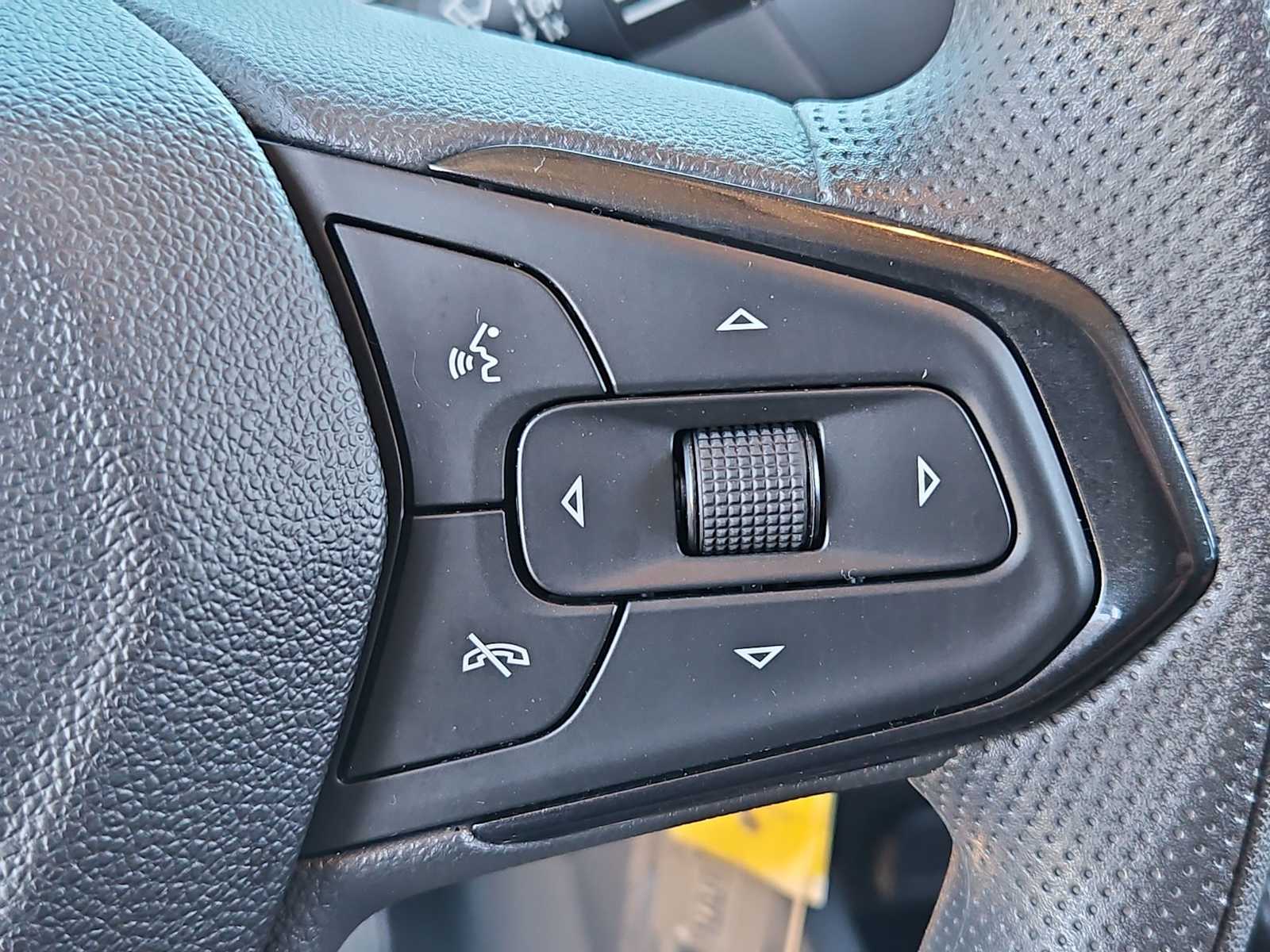 Thumbnail: 2021 Chevrolet TrailBlazer - 25