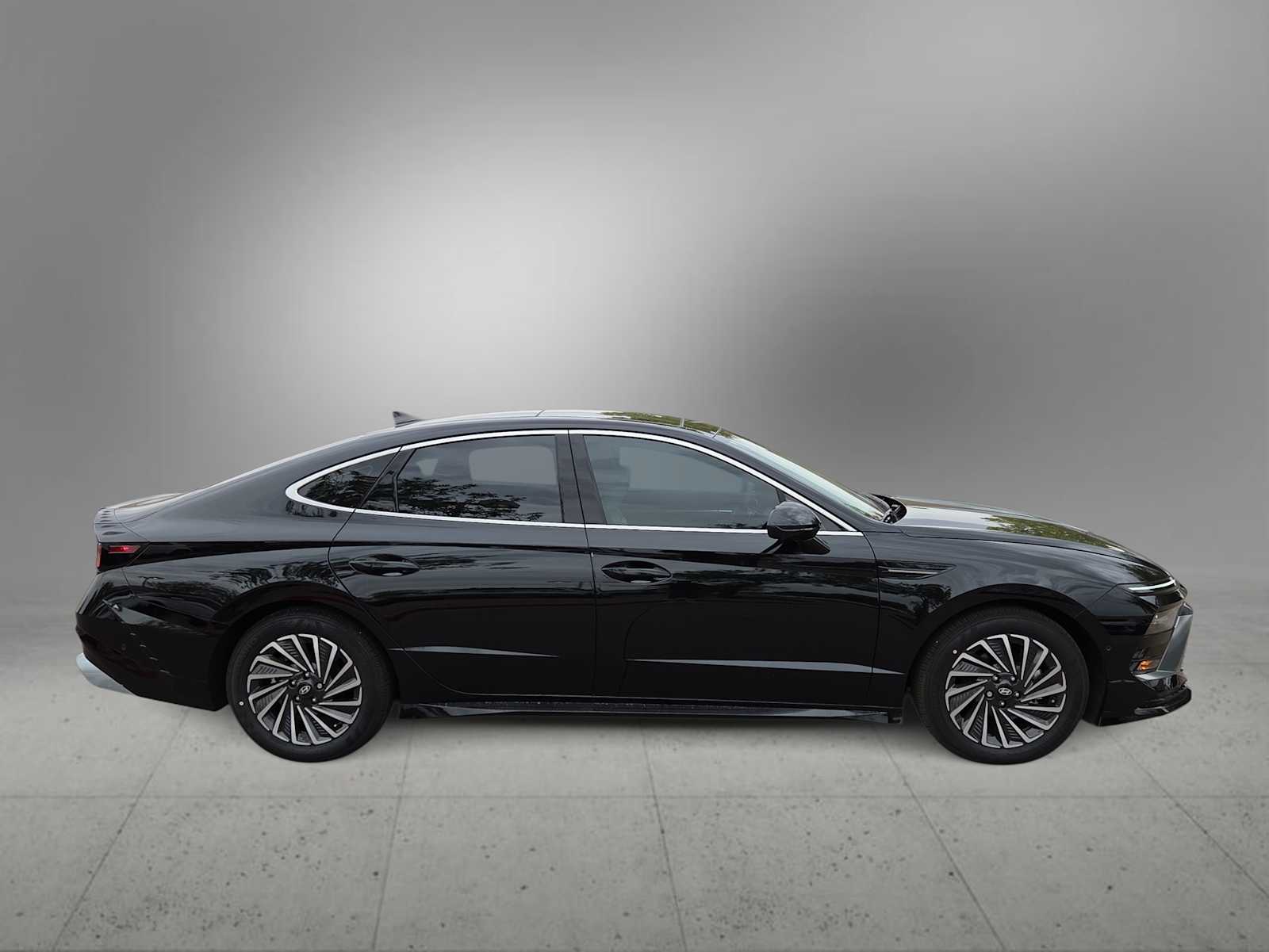 Thumbnail: 2025 Hyundai Sonata - 9