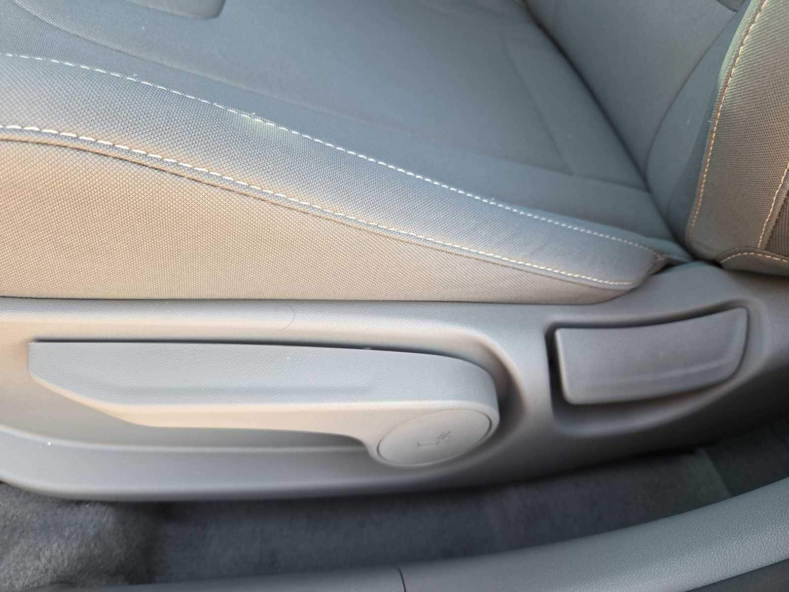 Thumbnail: 2025 Hyundai Elantra - 16
