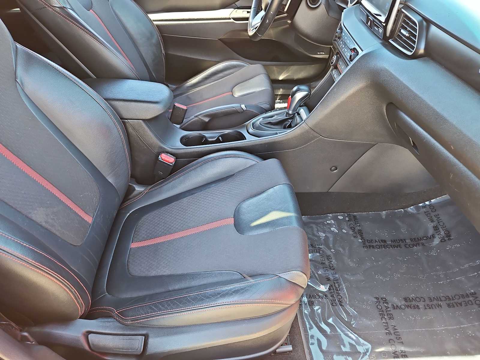 Thumbnail: 2019 Hyundai Veloster - 19