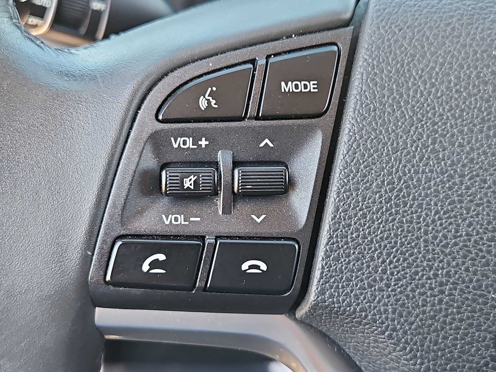 Thumbnail: 2020 Hyundai Tucson - 24