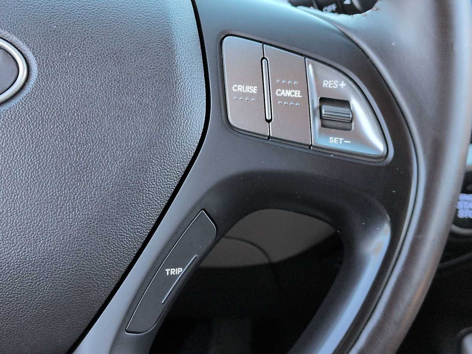 Thumbnail: 2014 Hyundai Tucson - 27