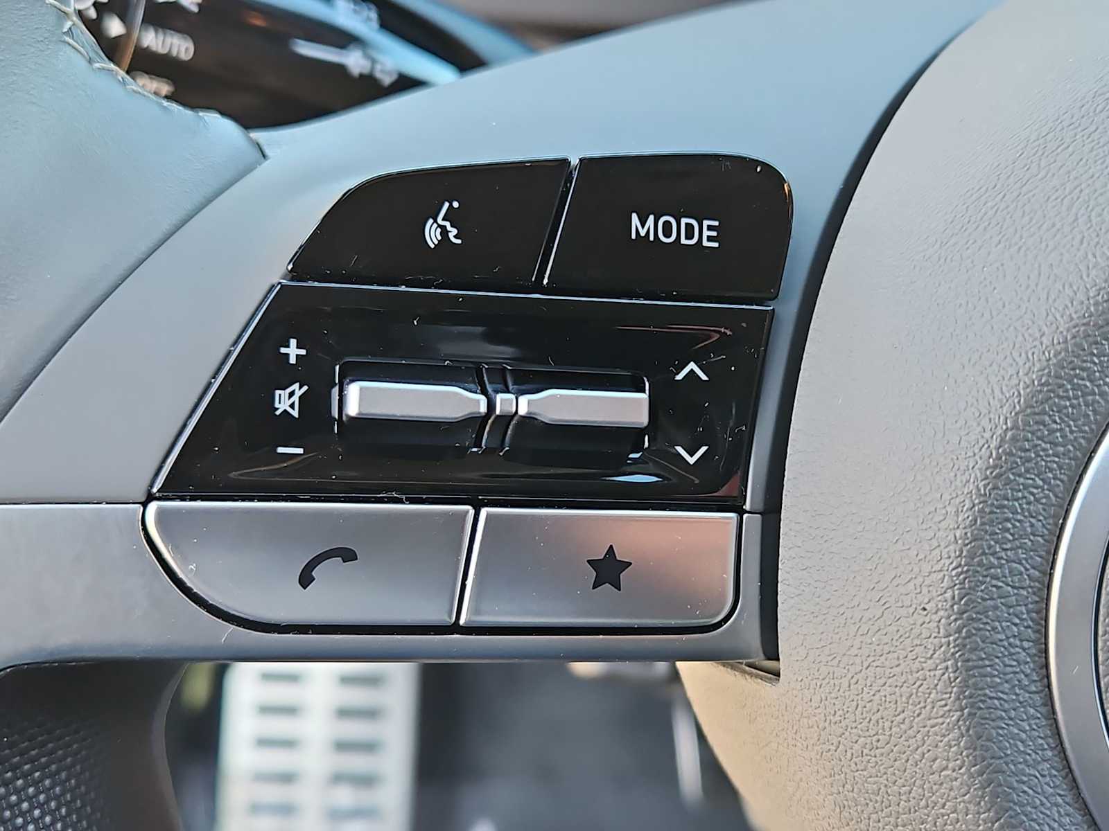 Thumbnail: 2025 Hyundai Elantra - 23