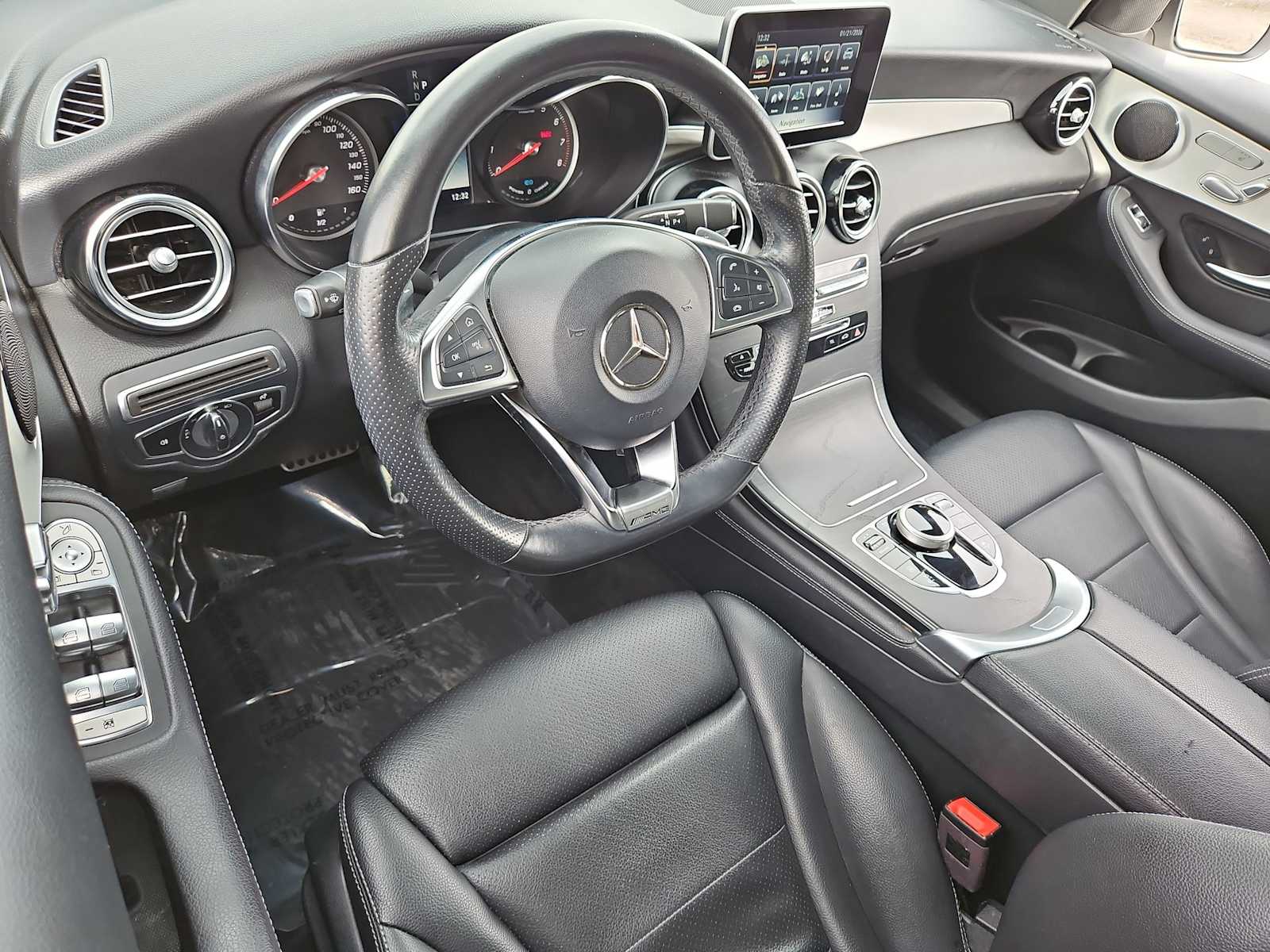 Thumbnail: 2019 Mercedes-Benz GLC - 10