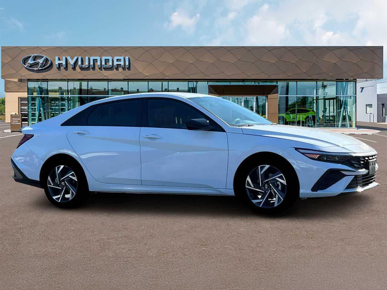 2025 Hyundai Elantra Sport 10