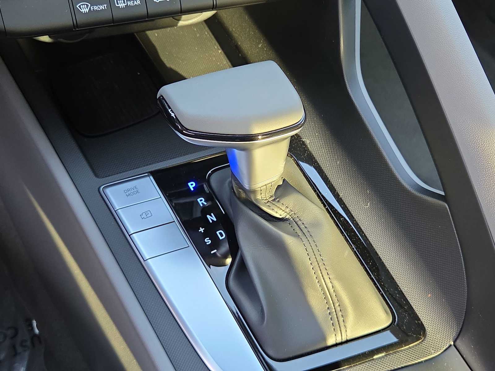 Thumbnail: 2025 Hyundai Elantra - 30