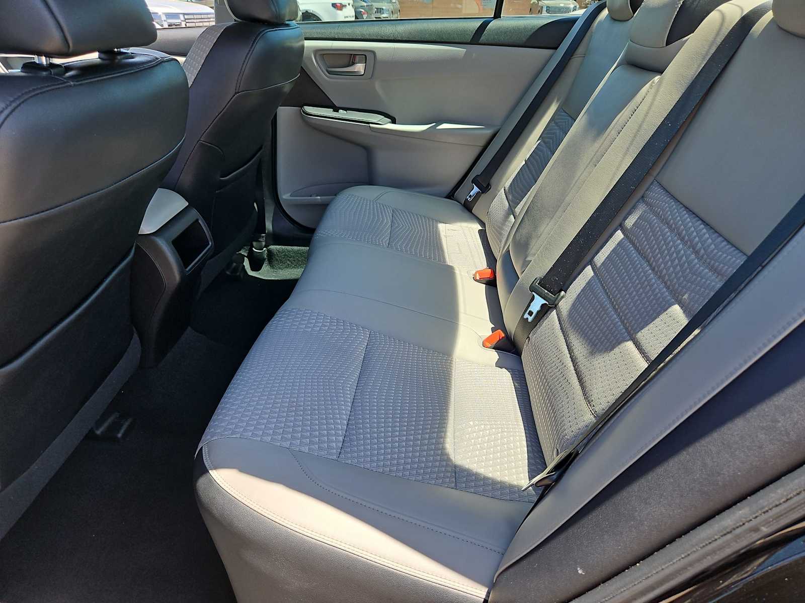Thumbnail: 2015 Toyota Camry - 19