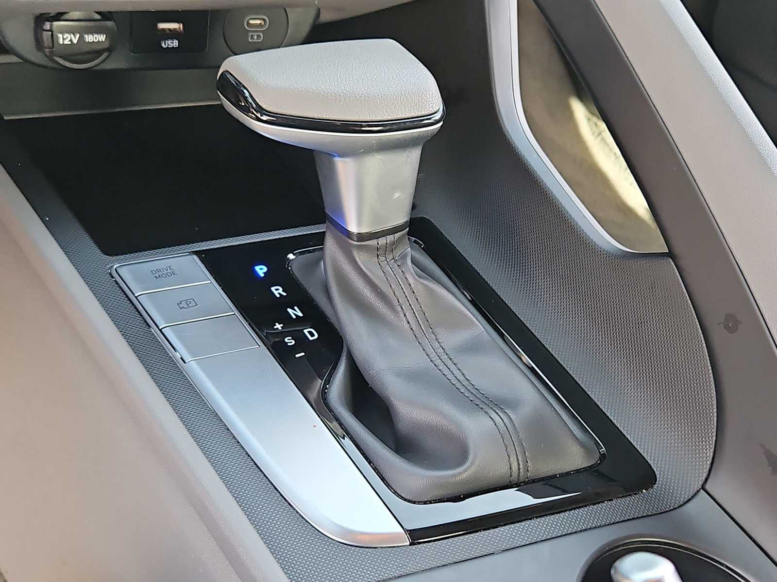 Thumbnail: 2025 Hyundai Elantra - 31