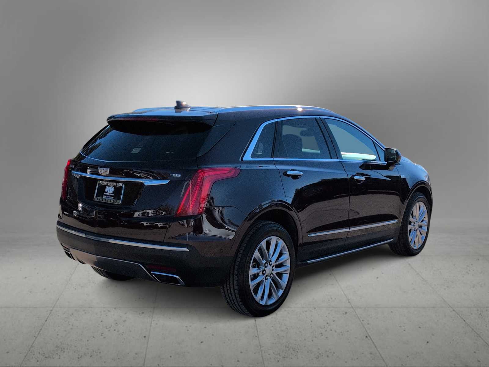 Thumbnail: 2018 Cadillac XT5 - 8