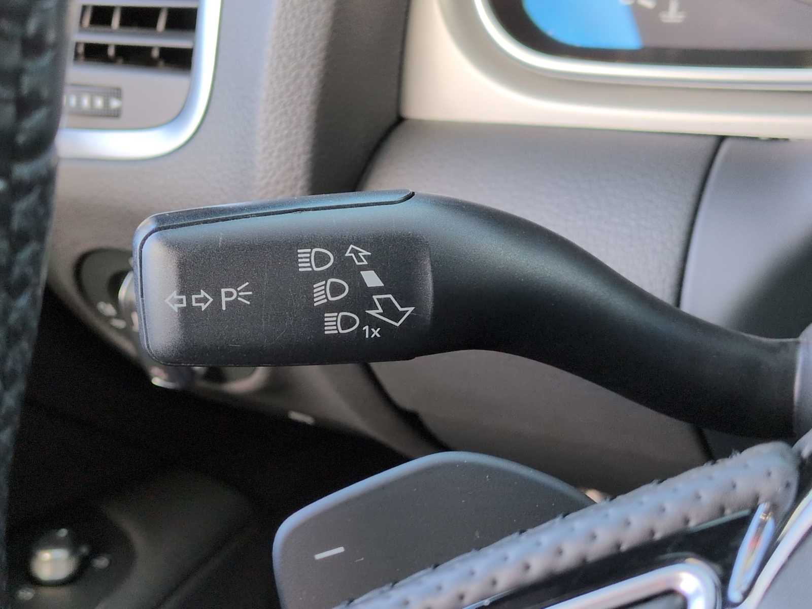 Thumbnail: 2015 Audi Q7 - 28