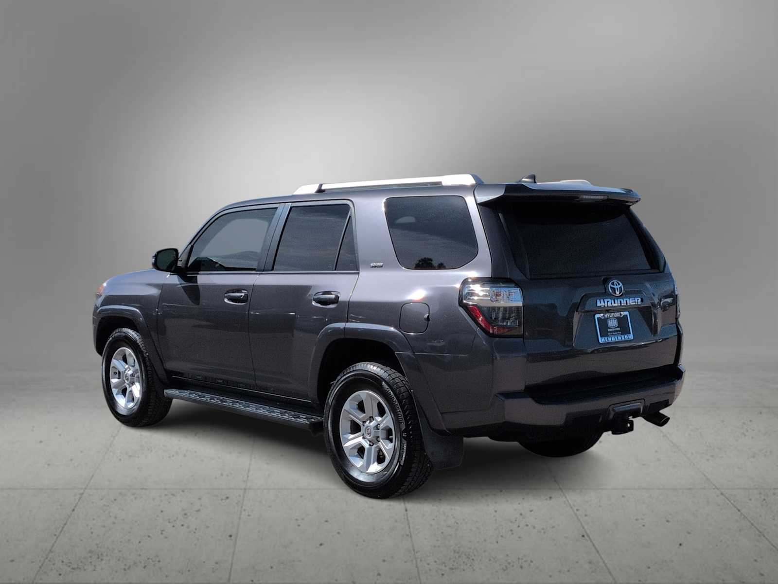 Thumbnail: 2017 Toyota 4Runner - 6