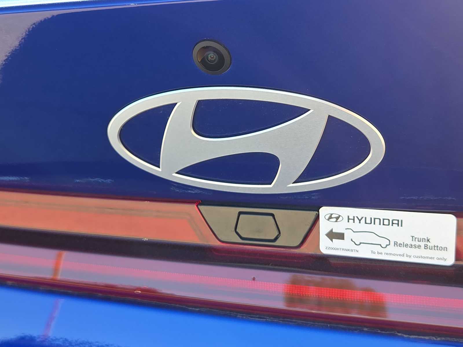 Thumbnail: 2025 Hyundai Elantra - 11