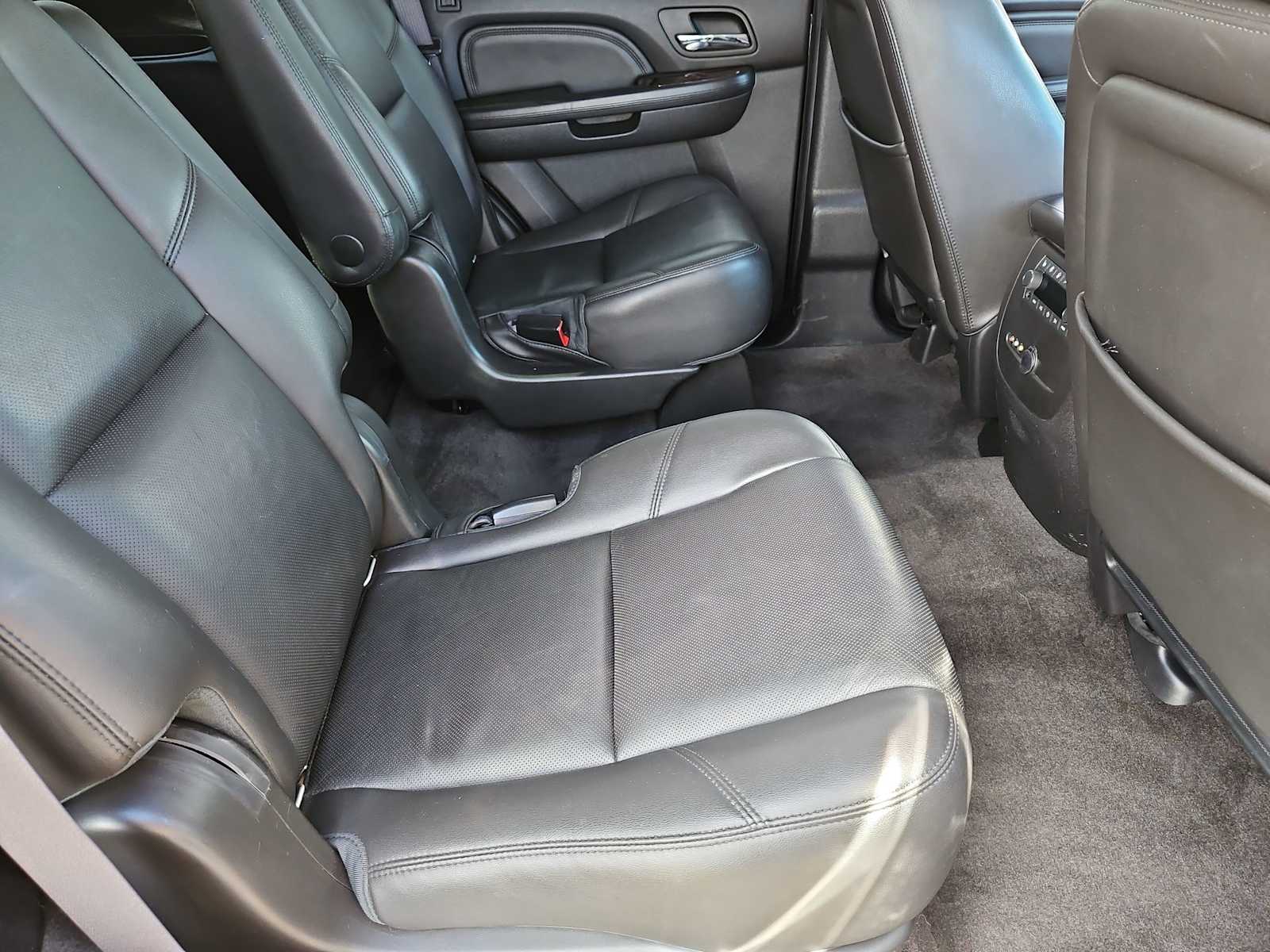 Thumbnail: 2013 GMC Yukon - 21