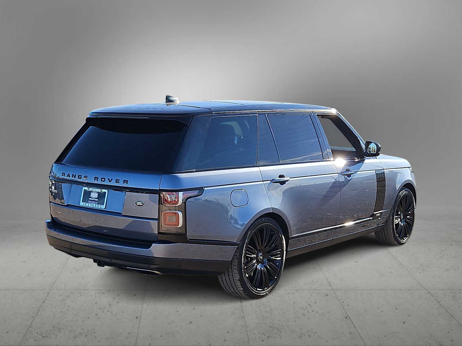 Thumbnail: 2019 Land Rover Range Rover - 8