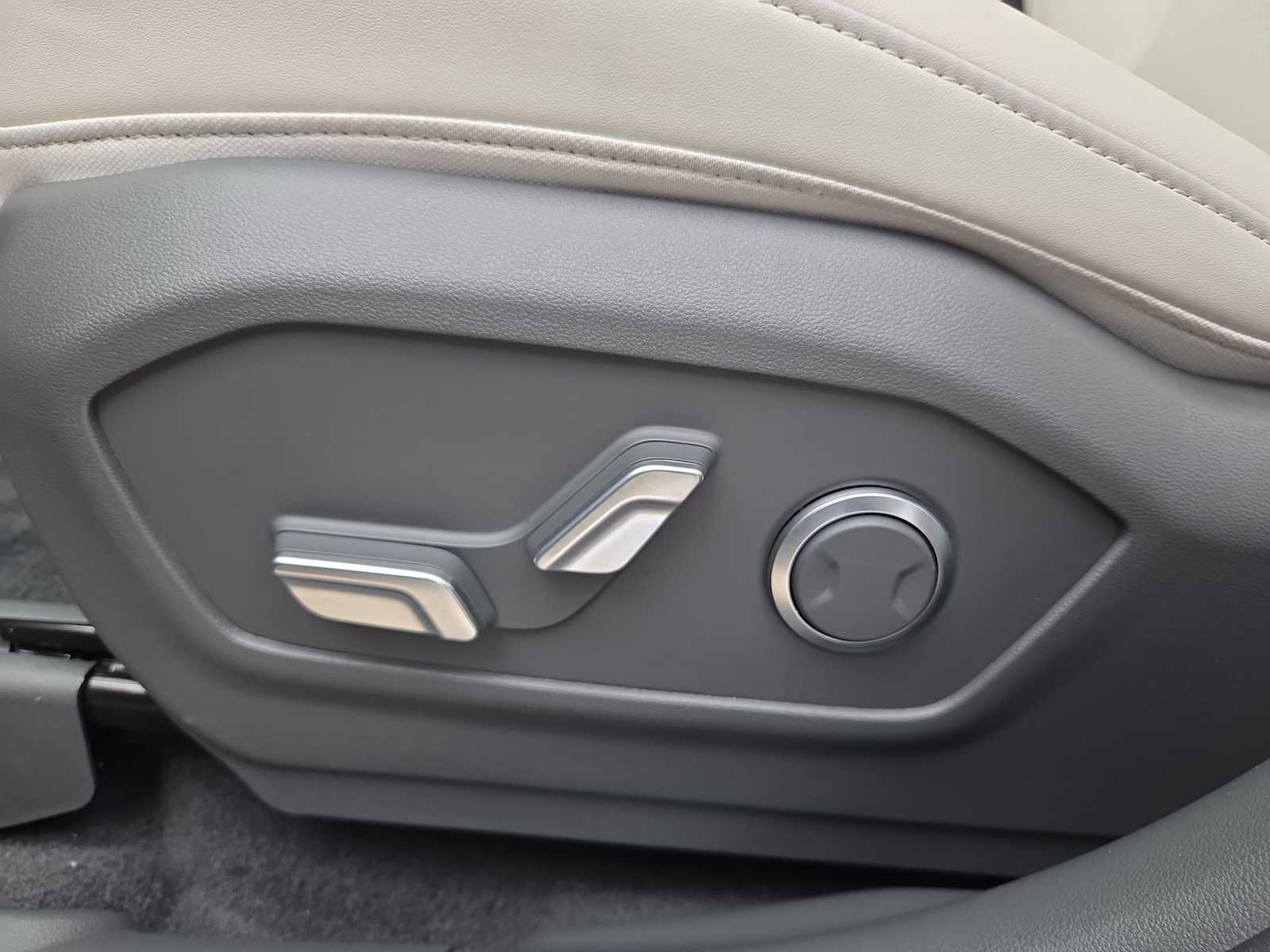 Thumbnail: 2026 Hyundai Santa Fe - 17