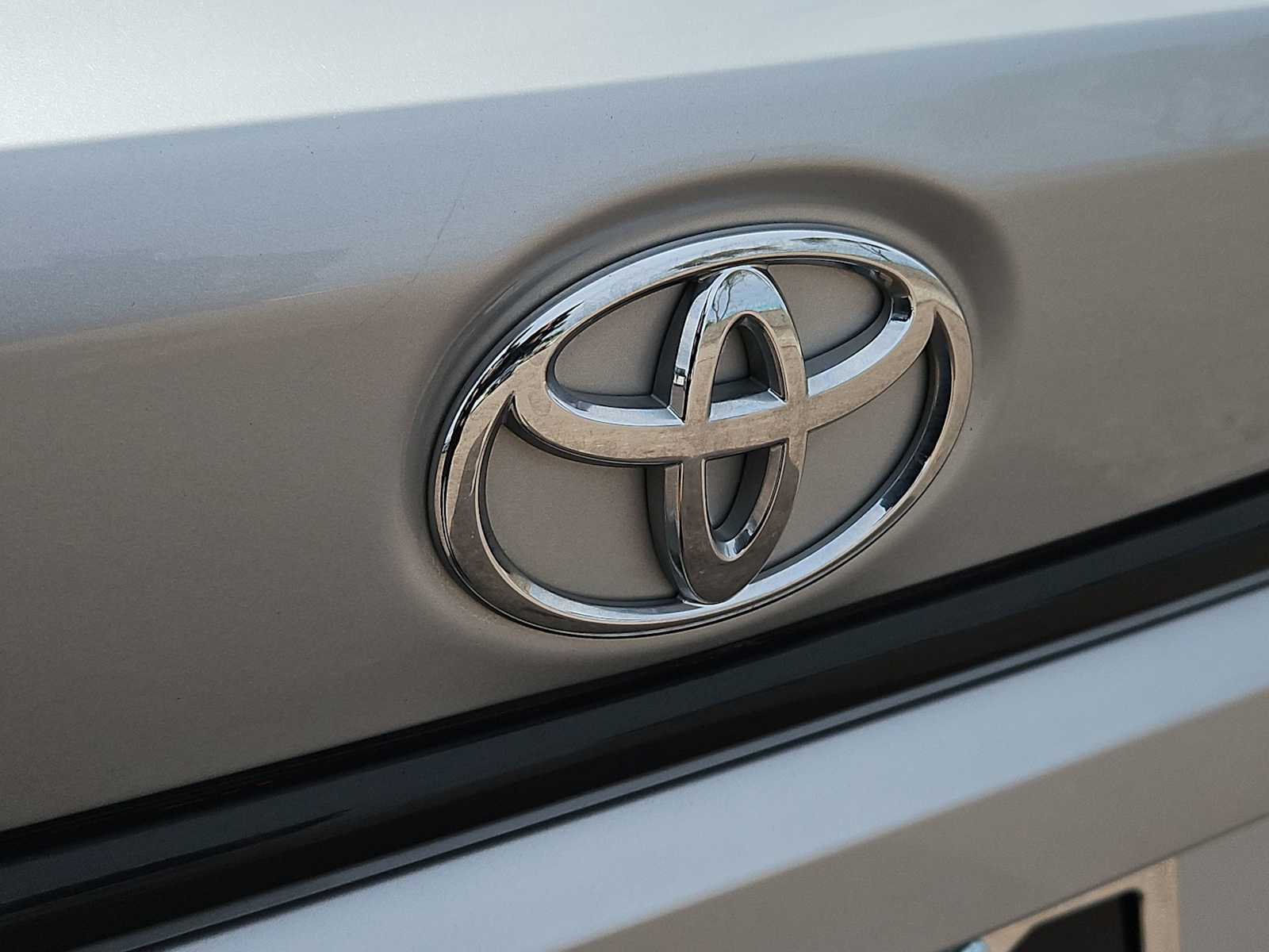 Thumbnail: 2023 Toyota Corolla - 11