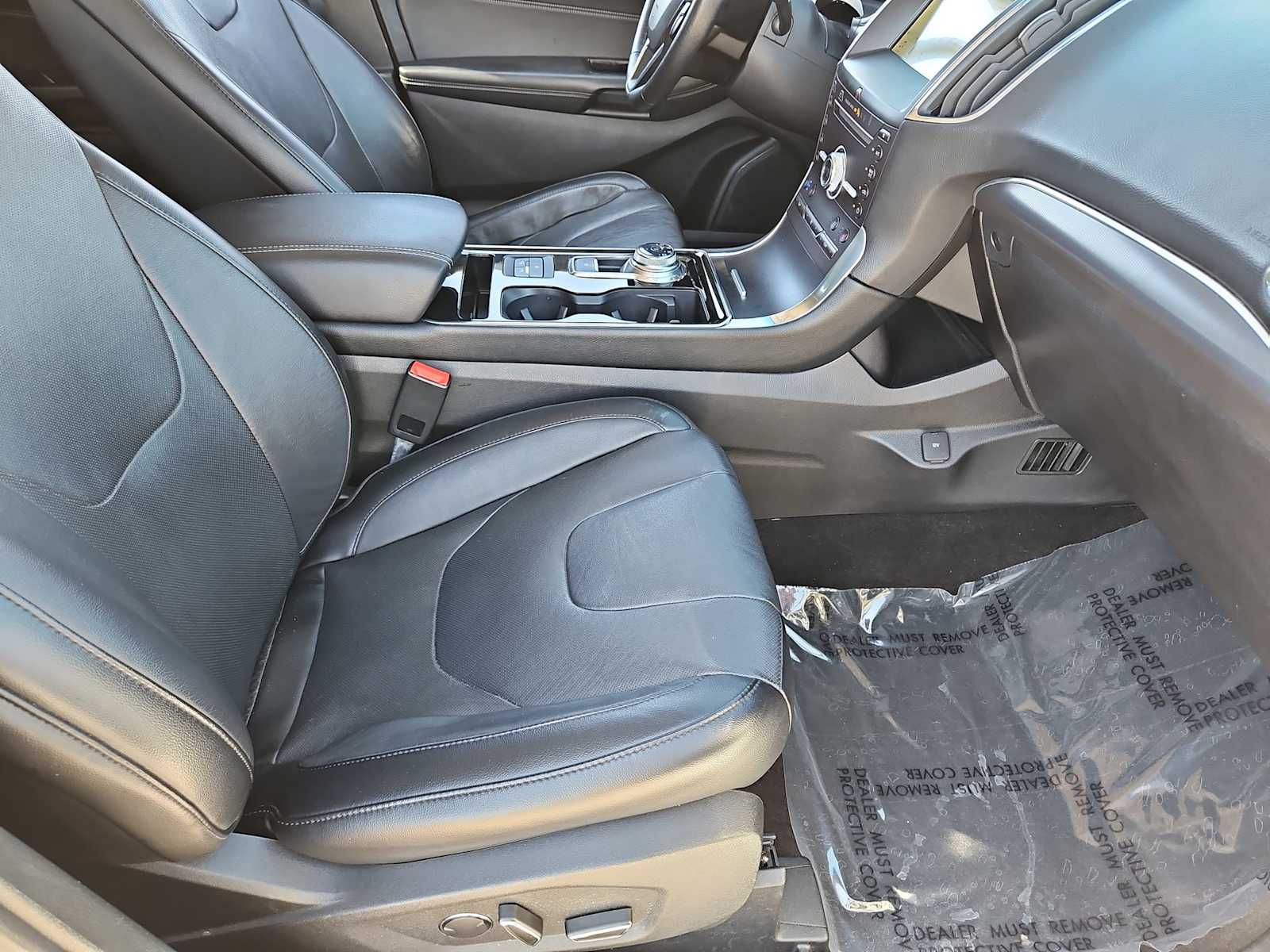 Thumbnail: 2019 Ford Edge - 21