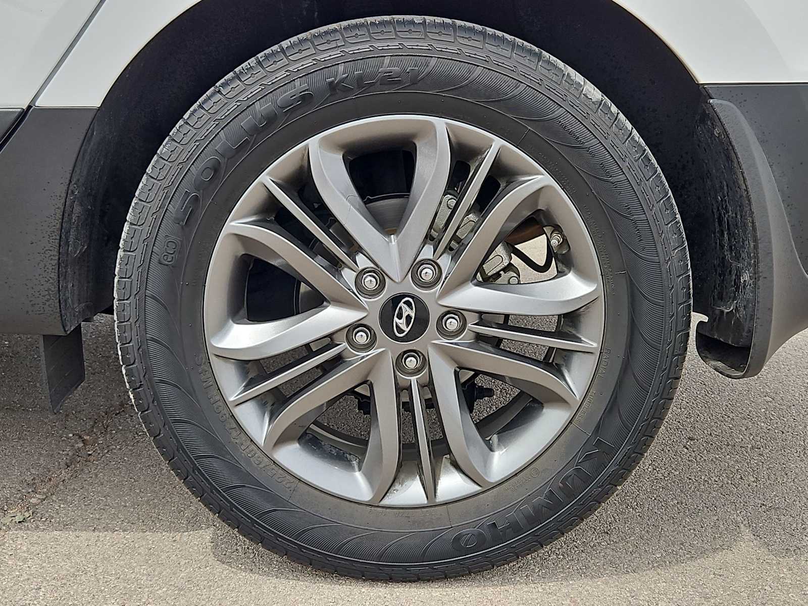 Thumbnail: 2014 Hyundai Tucson - 14