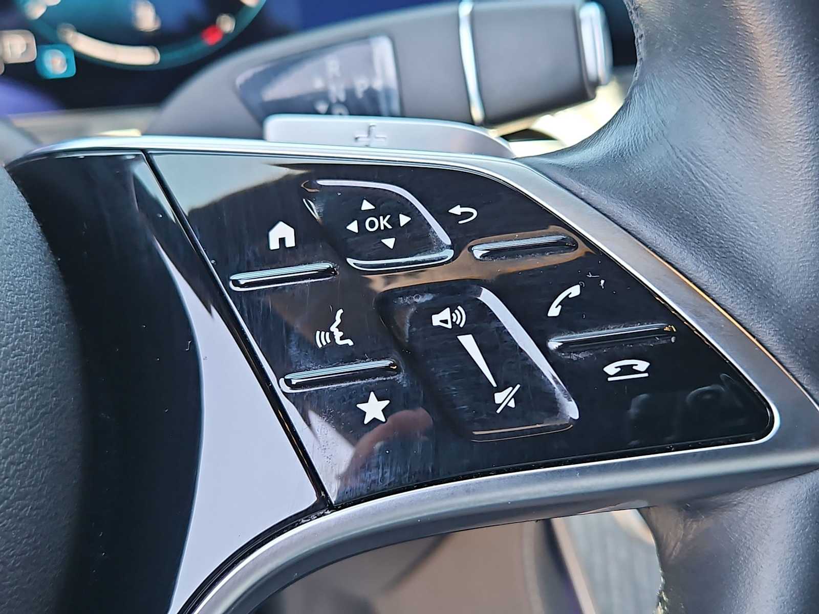 Thumbnail: 2021 Mercedes-Benz E-Class - 24