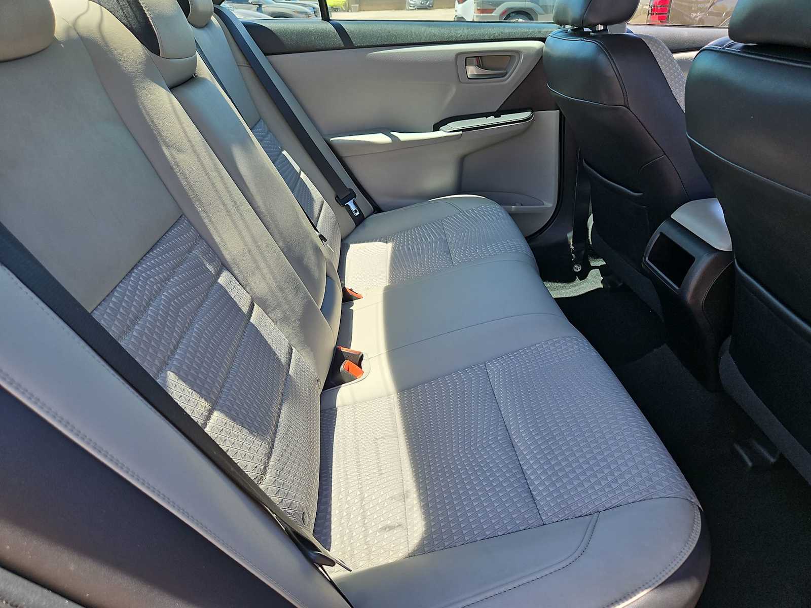 Thumbnail: 2015 Toyota Camry - 20