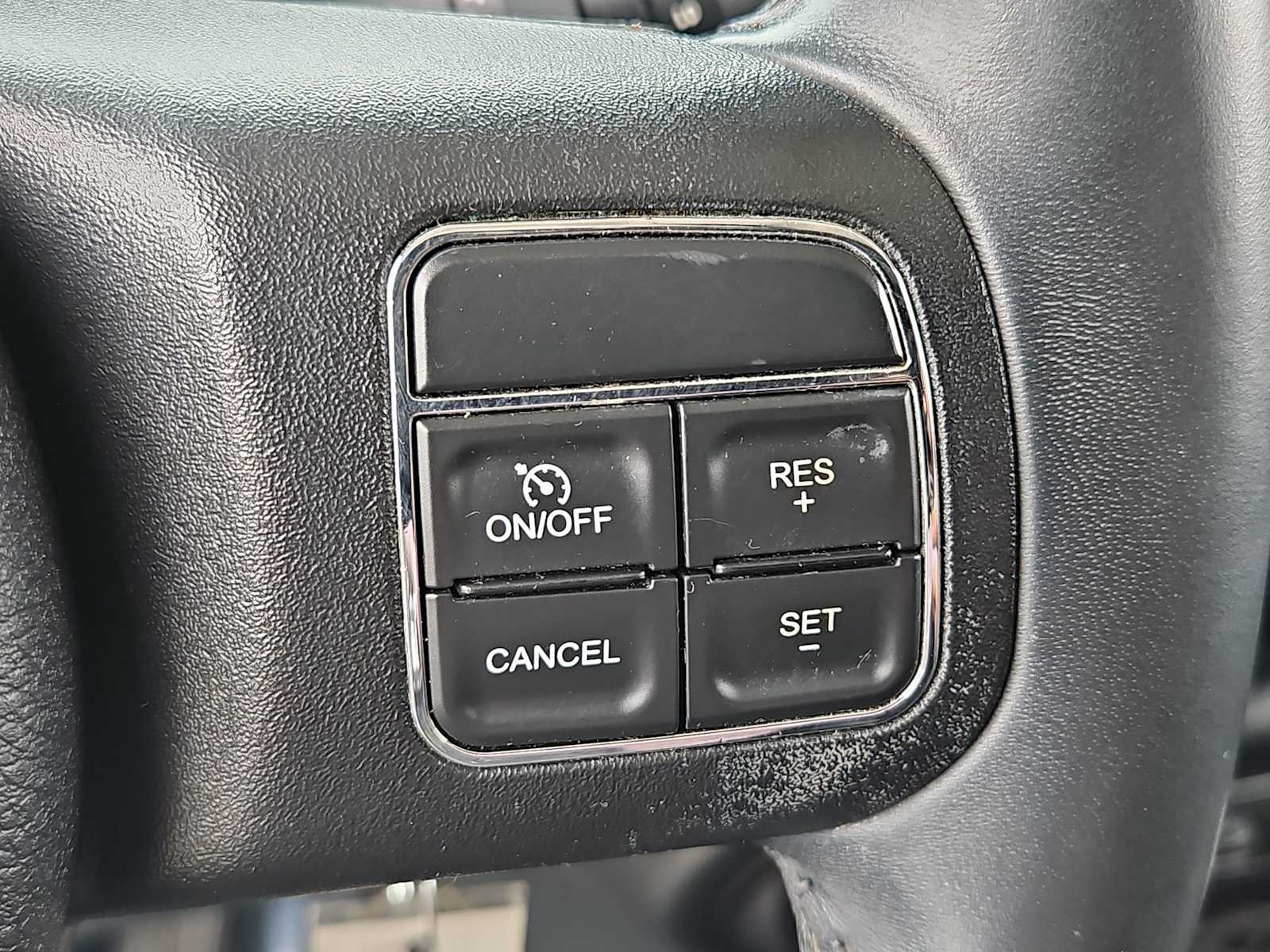 Thumbnail: 2015 Jeep Wrangler - 22