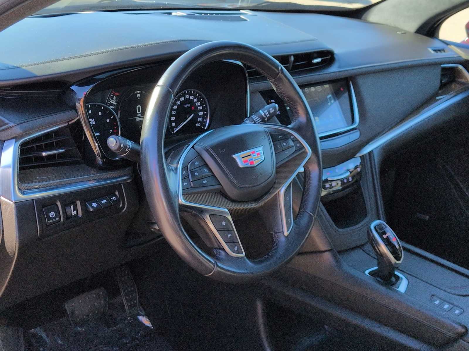 Thumbnail: 2018 Cadillac XT5 - 10