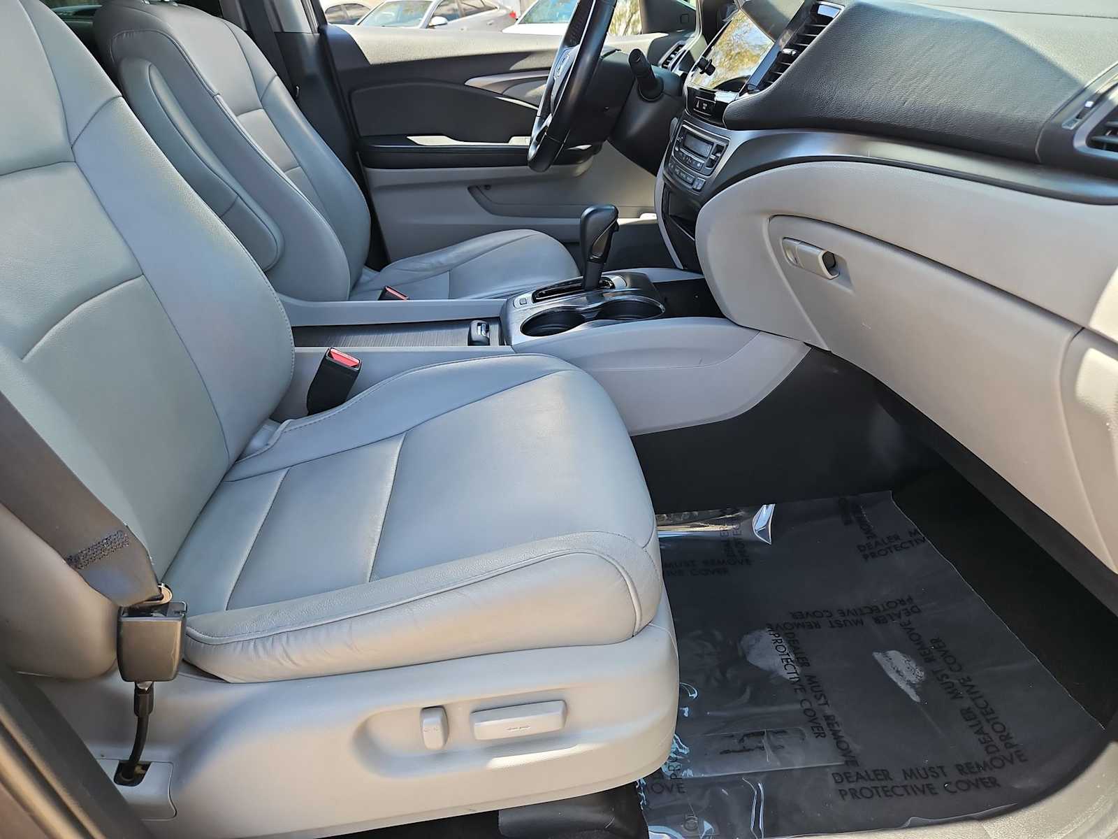 Thumbnail: 2019 Honda Pilot - 21