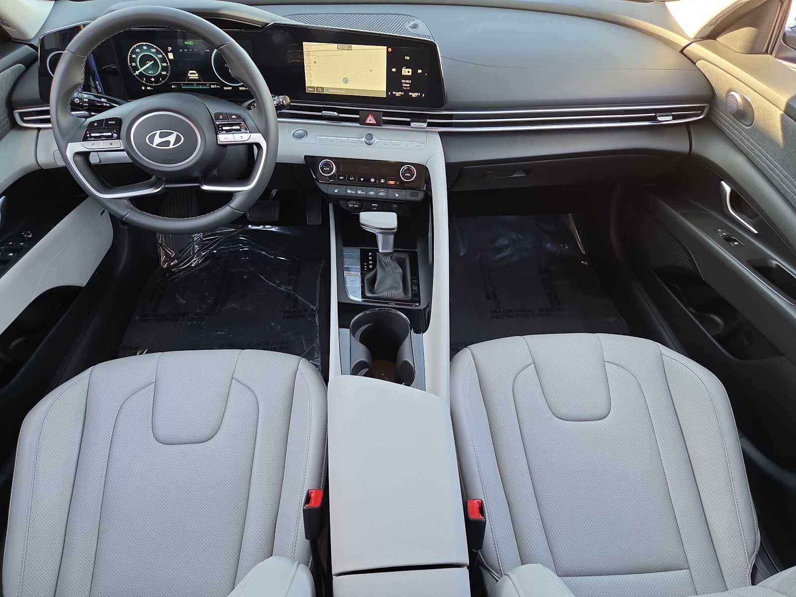 Thumbnail: 2025 Hyundai Elantra - 15