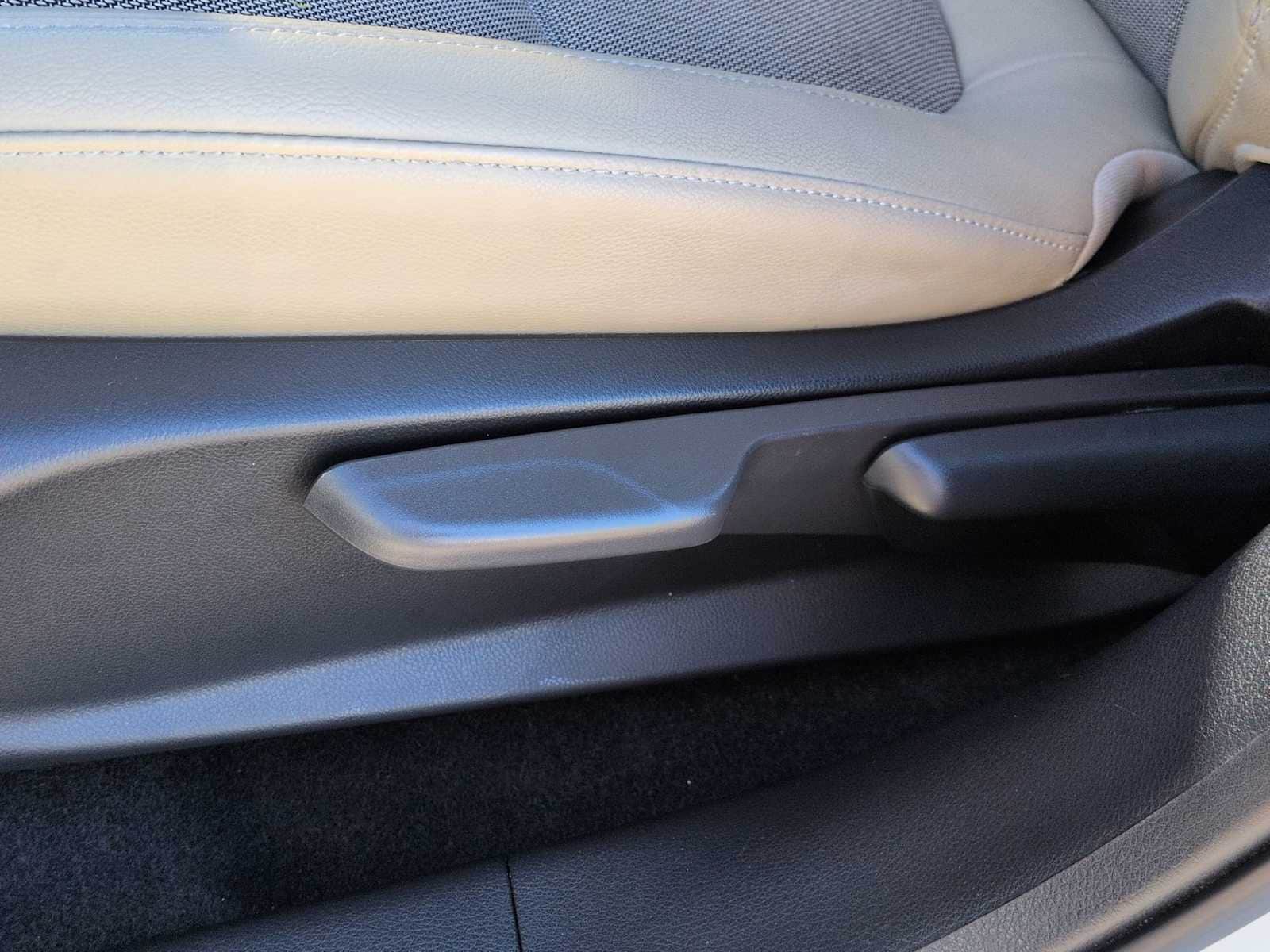 Thumbnail: 2018 Honda Clarity - 18