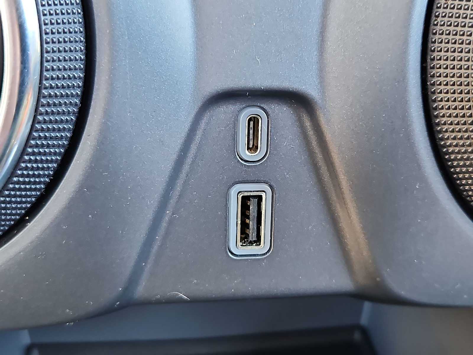 Thumbnail: 2021 Chevrolet Blazer - 31