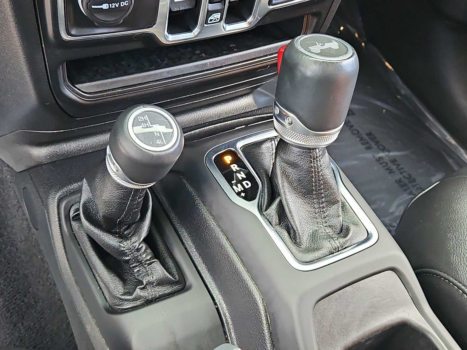 Thumbnail: 2021 Jeep Wrangler - 31