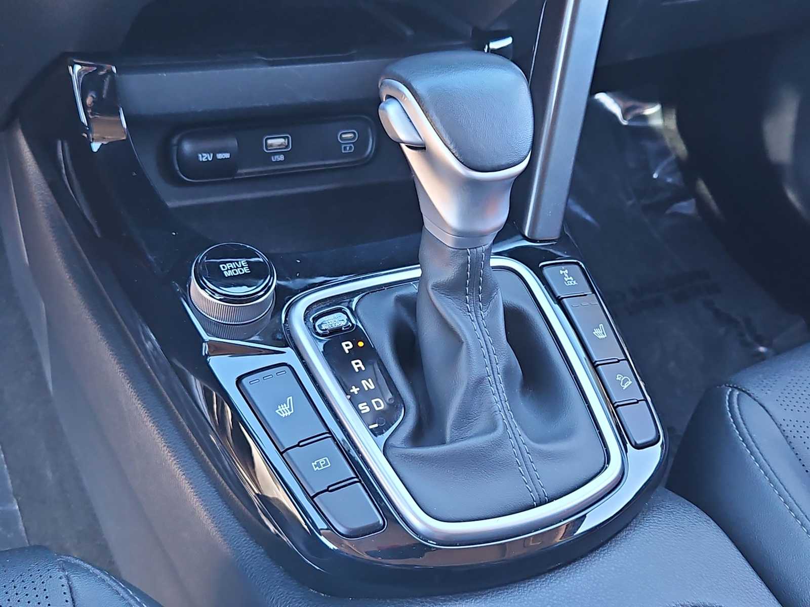 Thumbnail: 2024 Kia Seltos - 32