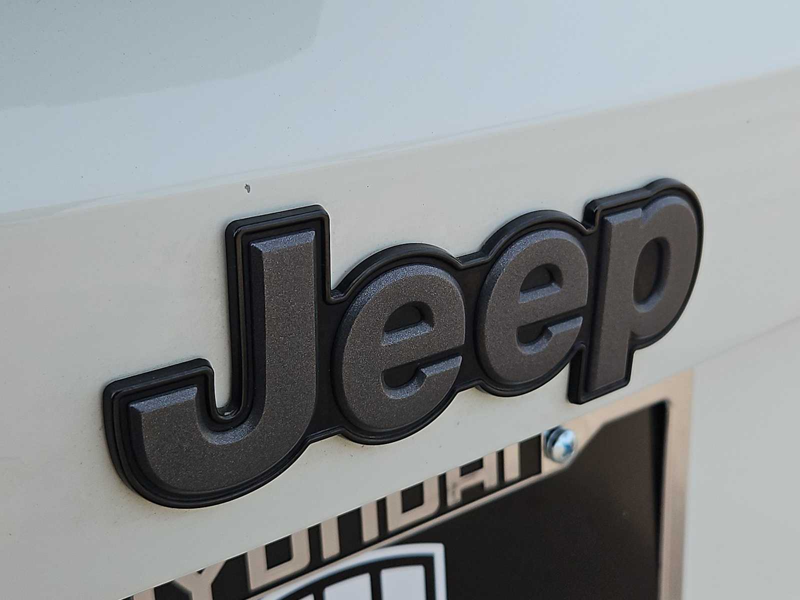 Thumbnail: 2018 Jeep Renegade - 11