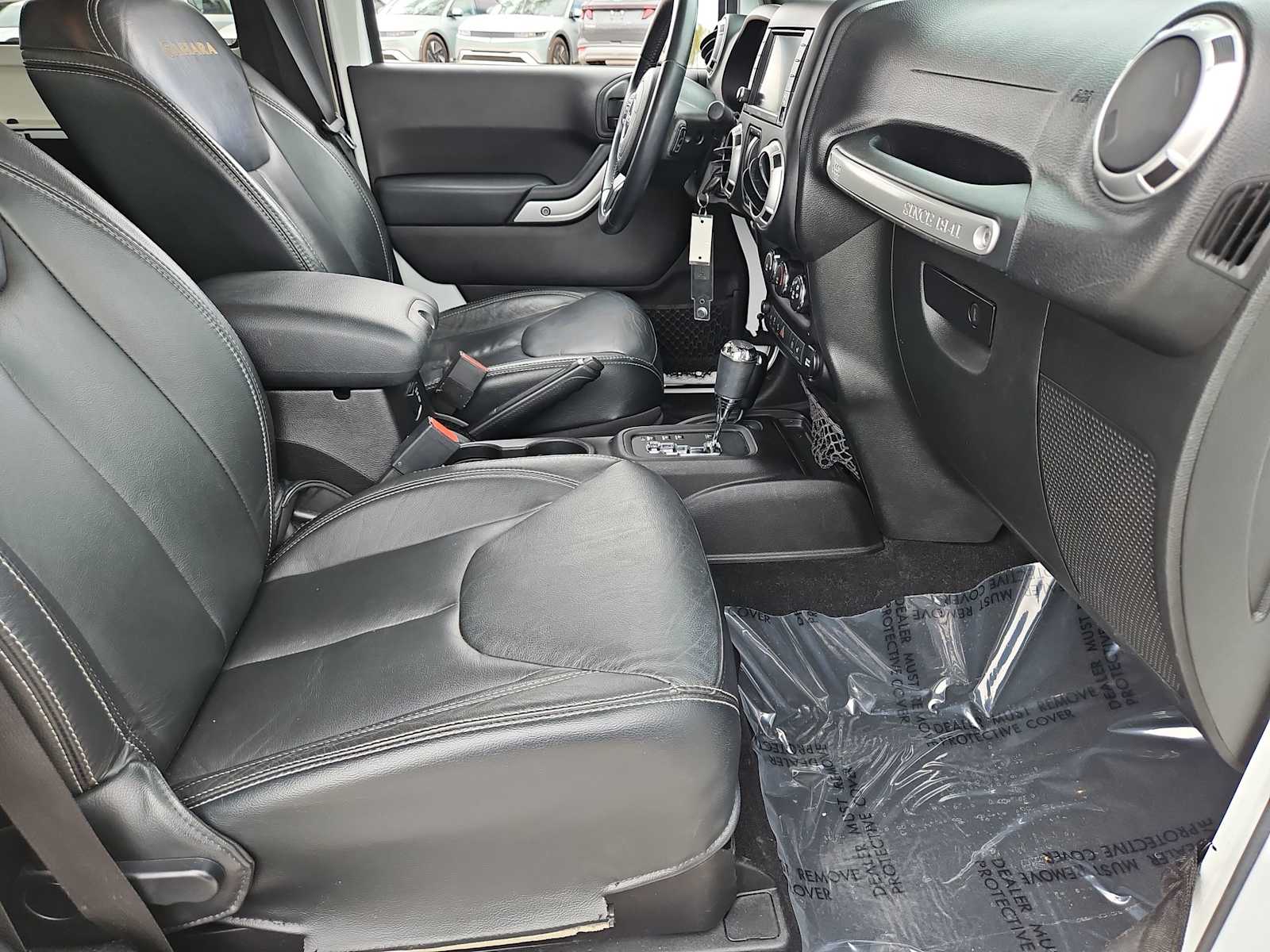 Thumbnail: 2015 Jeep Wrangler - 19