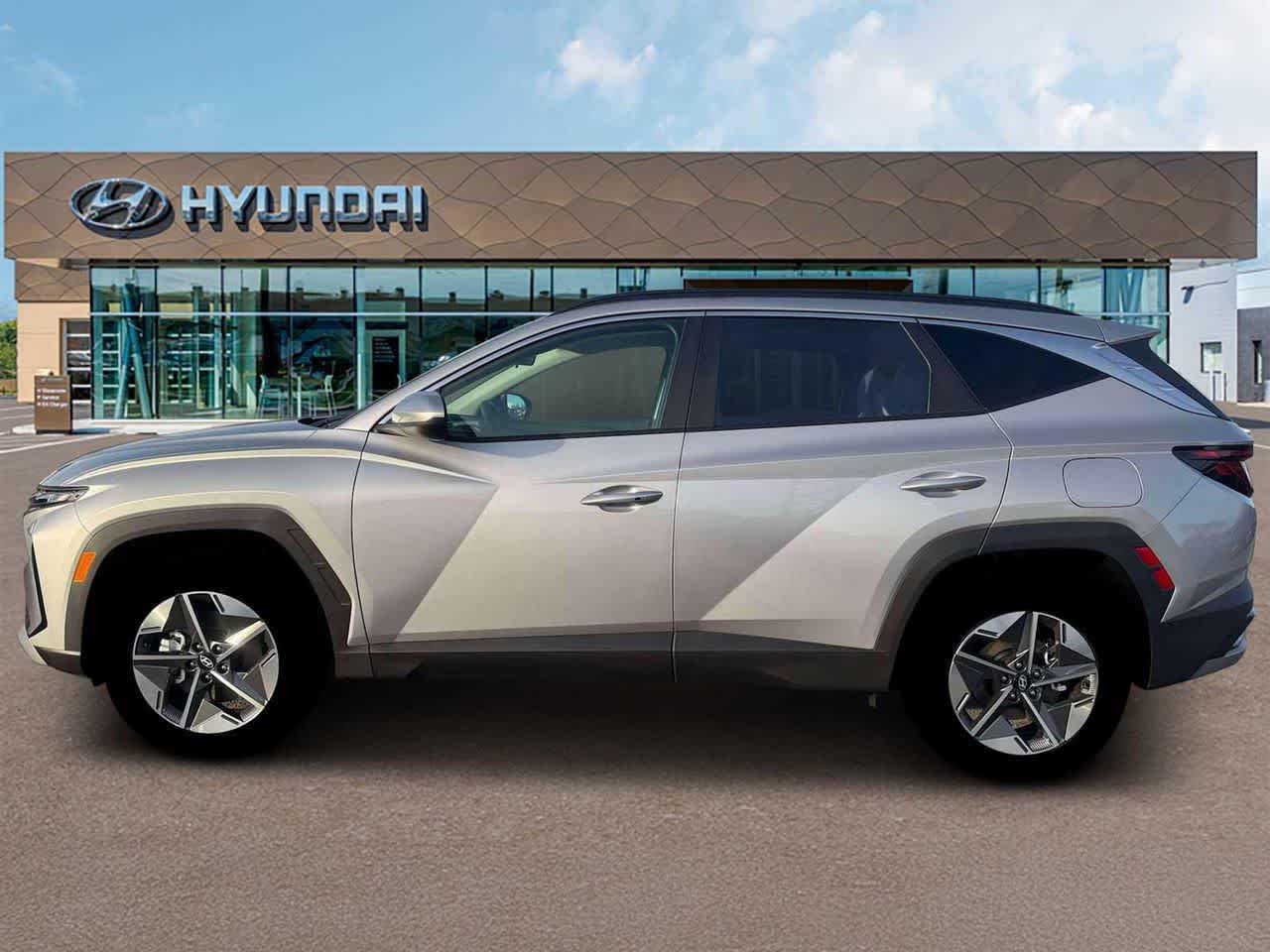 Thumbnail: 2026 Hyundai Tucson - 3