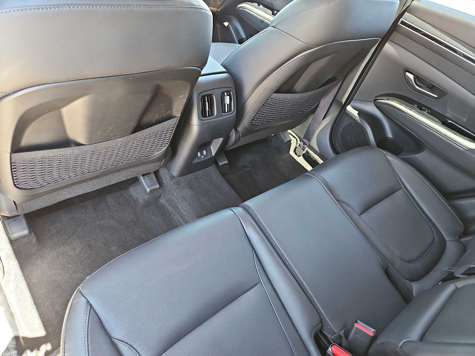 Thumbnail: 2022 Hyundai Tucson - 18