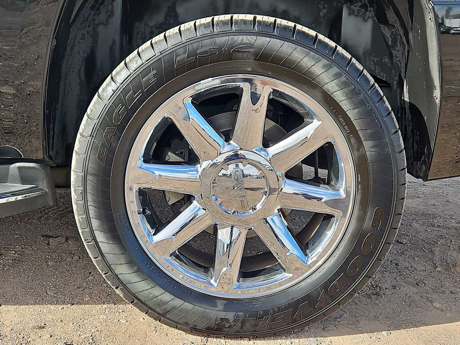 Thumbnail: 2013 GMC Yukon - 14