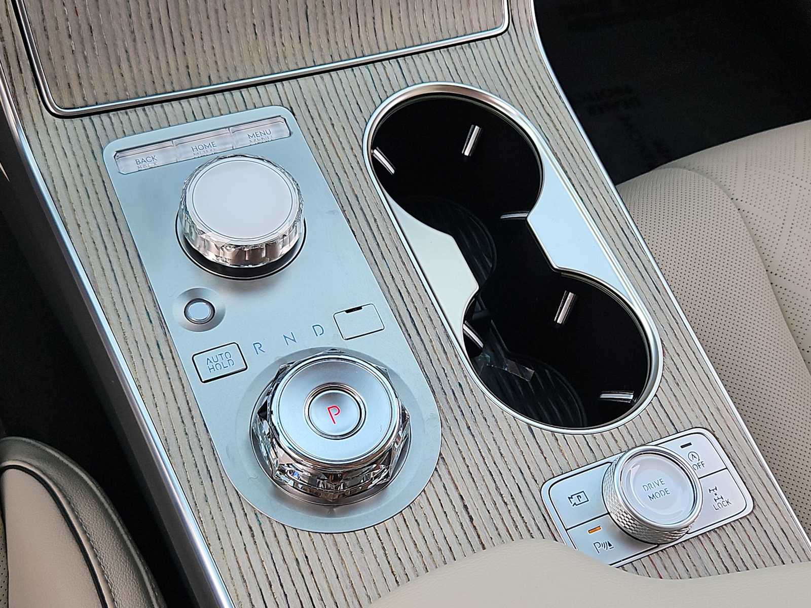 Thumbnail: 2025 Genesis GV80 - 33