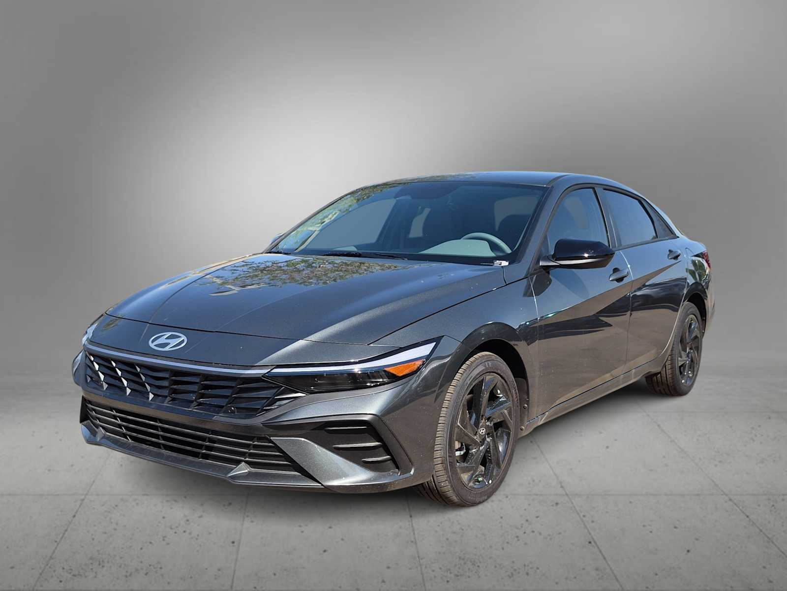 Thumbnail: 2026 Hyundai Elantra - 4
