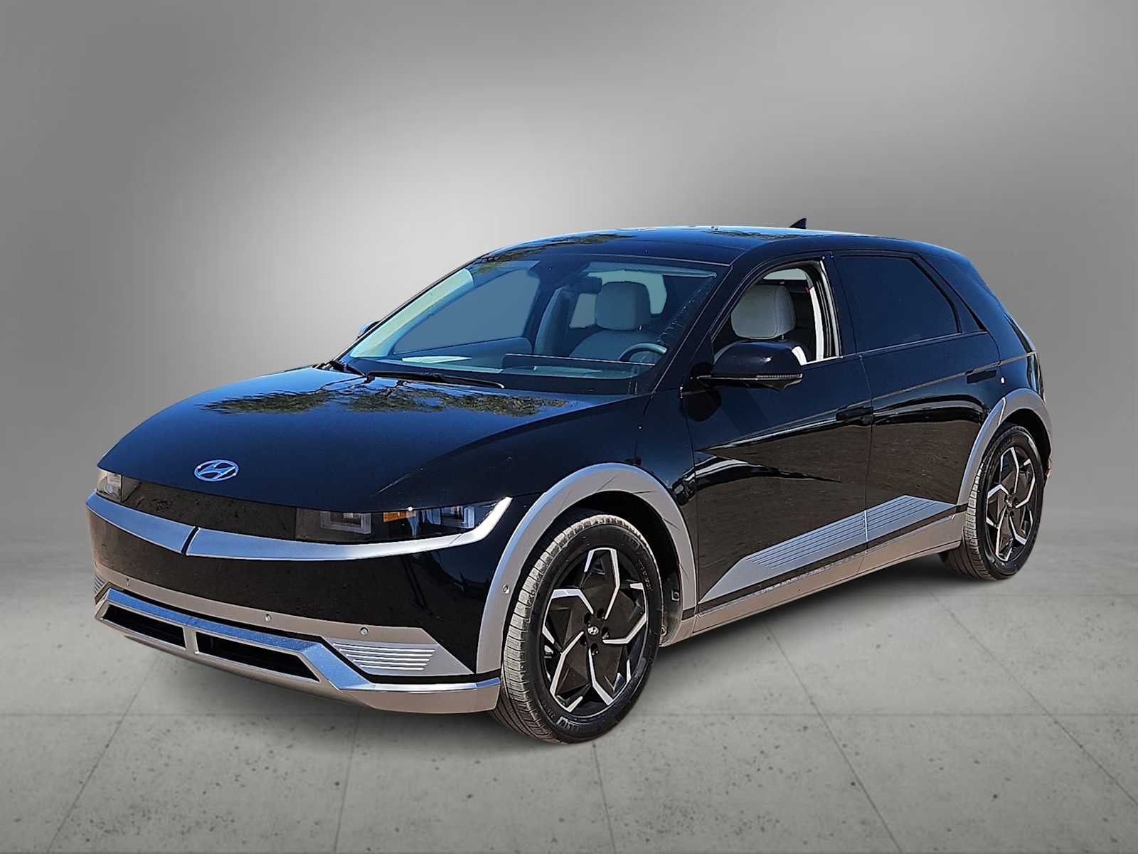 Thumbnail: 2024 Hyundai Ioniq 5 - 4