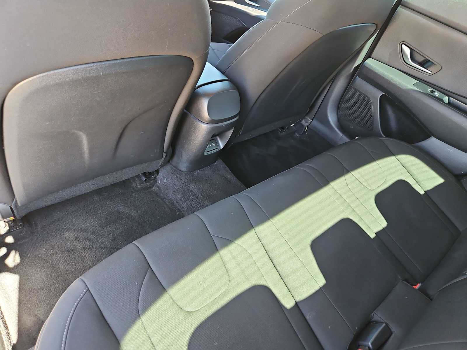 Thumbnail: 2024 Hyundai Elantra - 18