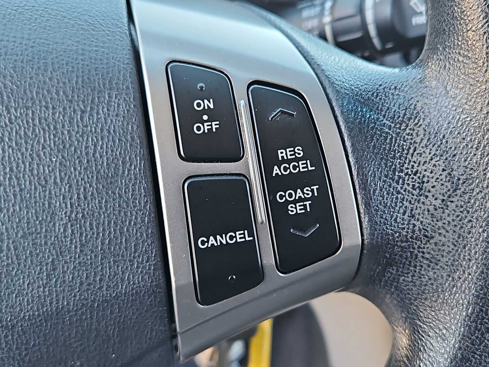 Thumbnail: 2010 Hyundai Elantra - 22