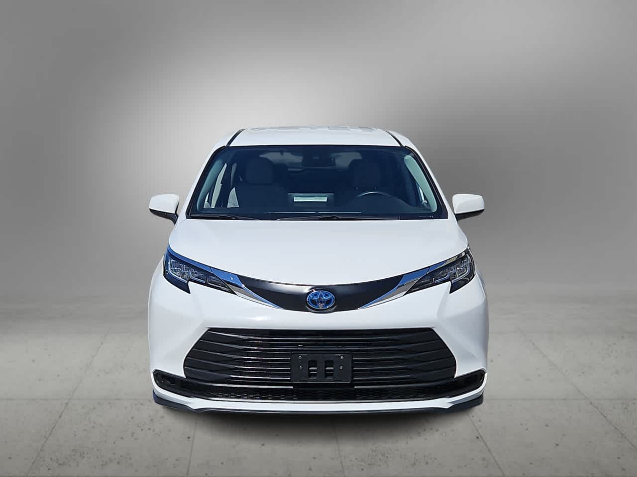 Thumbnail: 2023 Toyota Sienna - 3