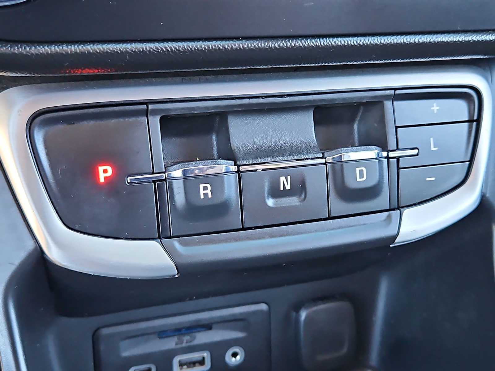 Thumbnail: 2022 GMC Terrain - 32