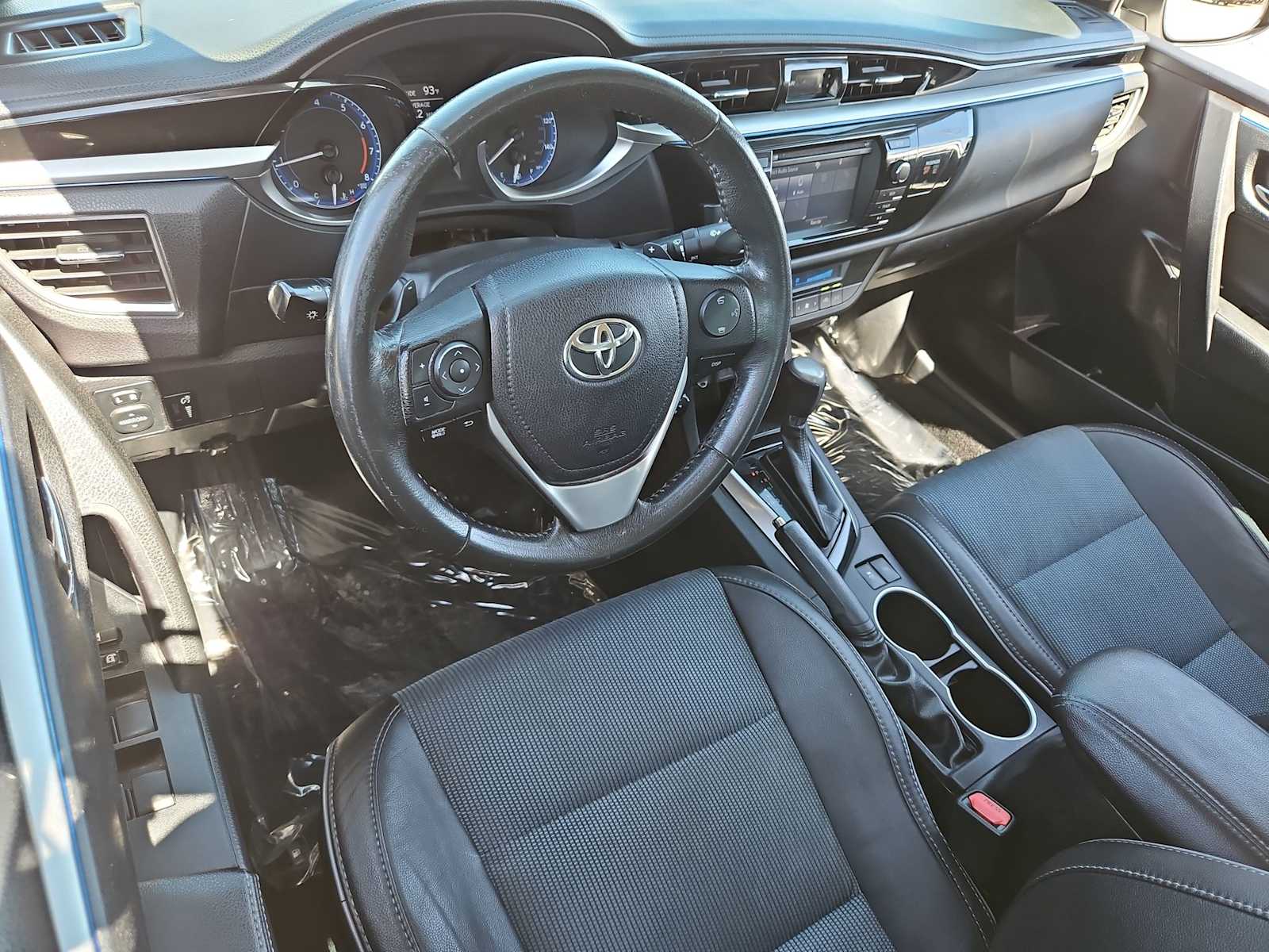 Thumbnail: 2016 Toyota Corolla - 10