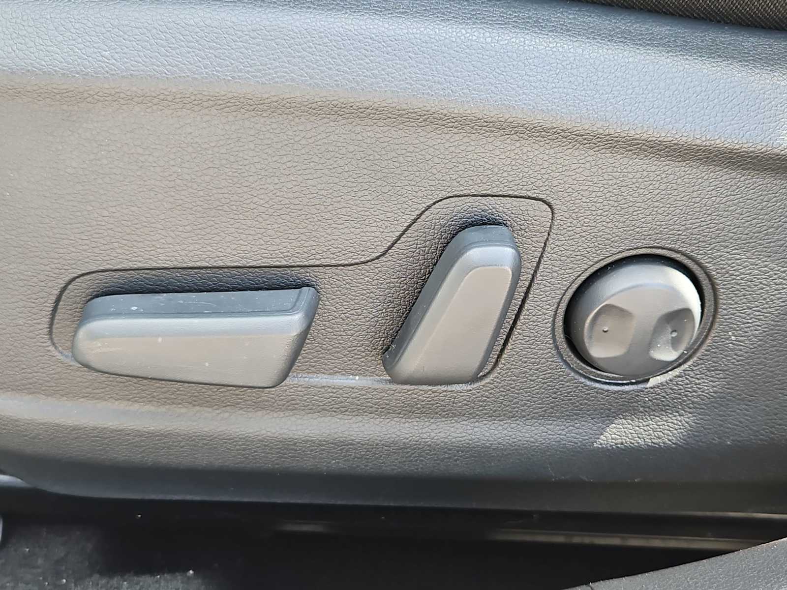 Thumbnail: 2023 Hyundai Kona - 17