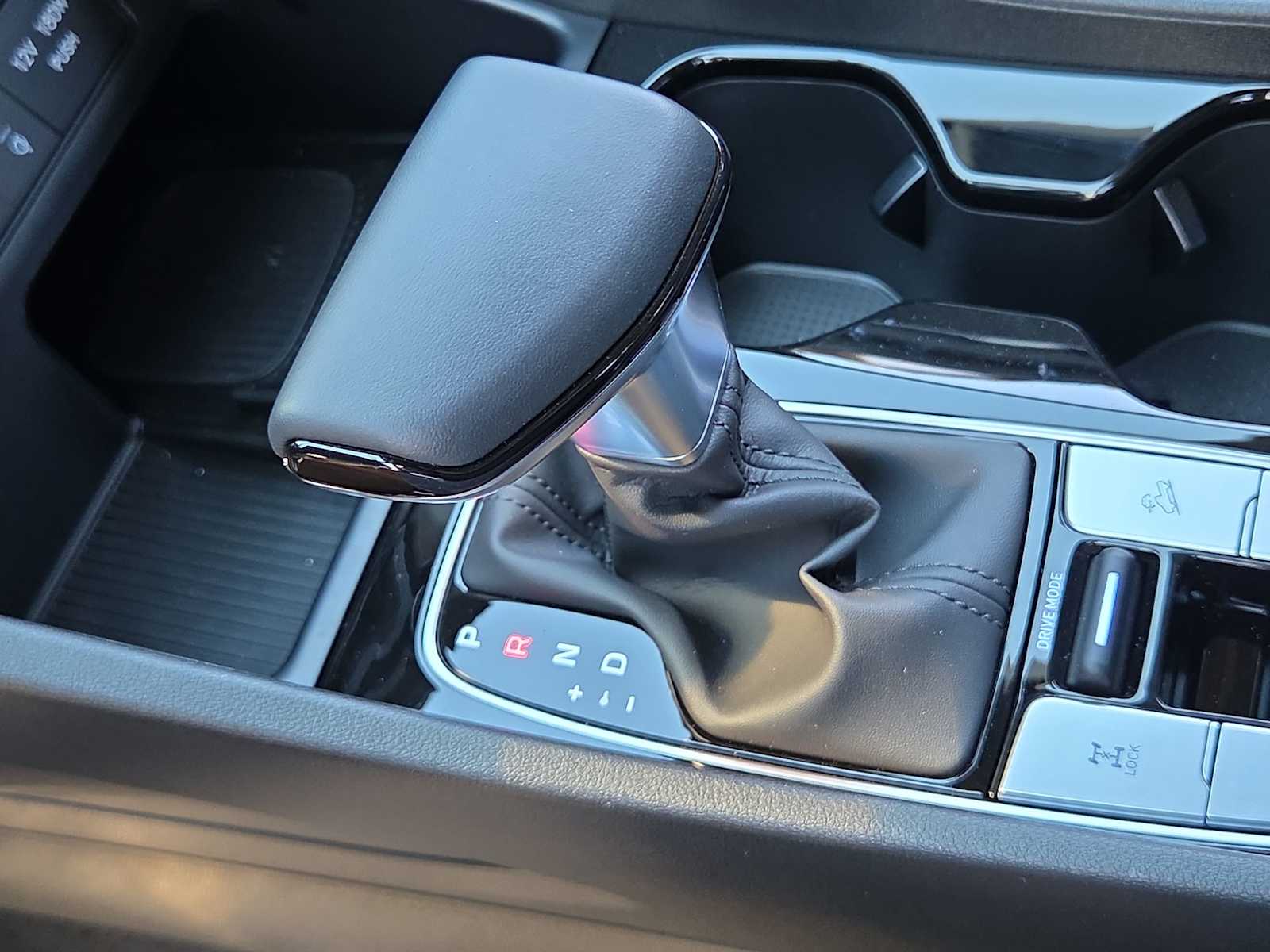 Thumbnail: 2025 Hyundai Santa Cruz - 32