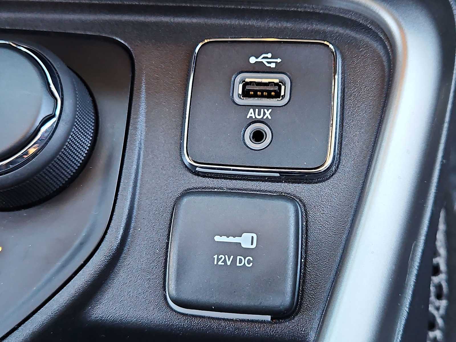 Thumbnail: 2018 Jeep Compass - 31