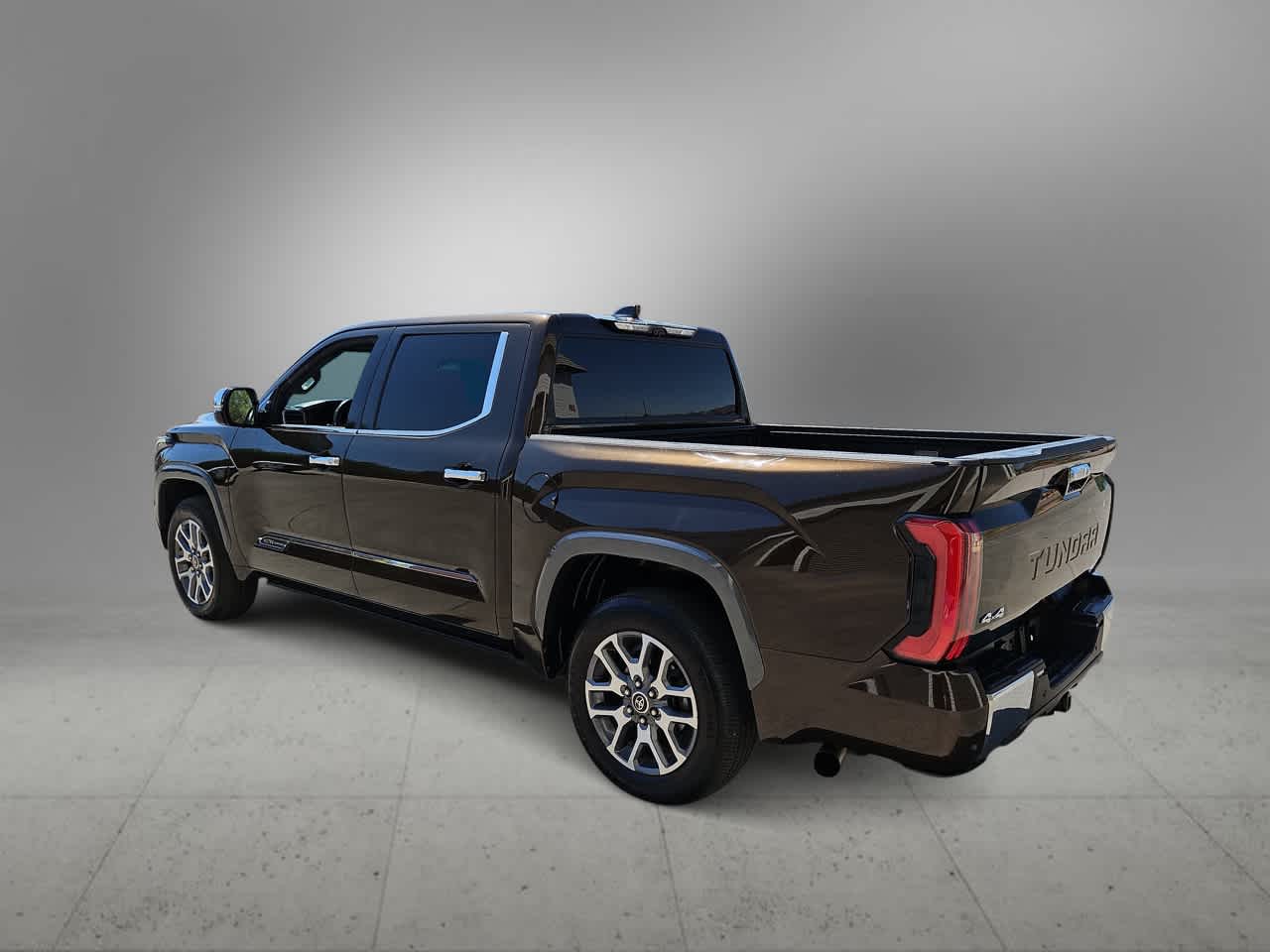 Thumbnail: 2022 Toyota Tundra - 6